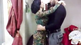 شوف القصة الغريبة للمرة اللي راحت تخون جوزها! سكس