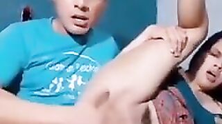 وسع طيز مراته على الهوى وبالمباشر! سكس