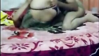 مصري متعصب للحلاوة - اكتشف إزاي بيضيع نفسه سكس