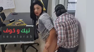 سكرتيرة مرعبة ووقفة نيك مدمر في الشركة سكس